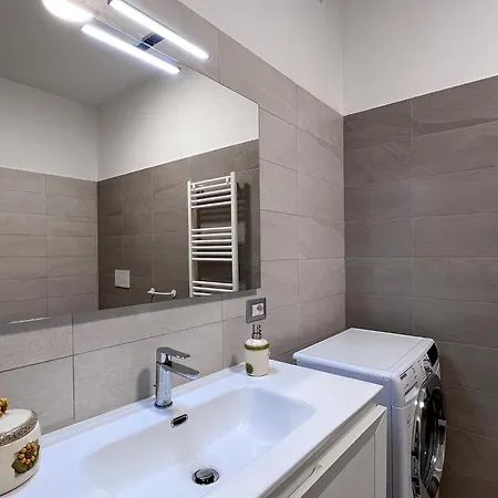 Giulia Apartment *