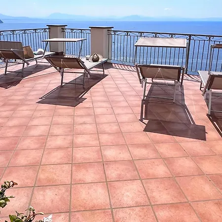 Apartment Giulia *